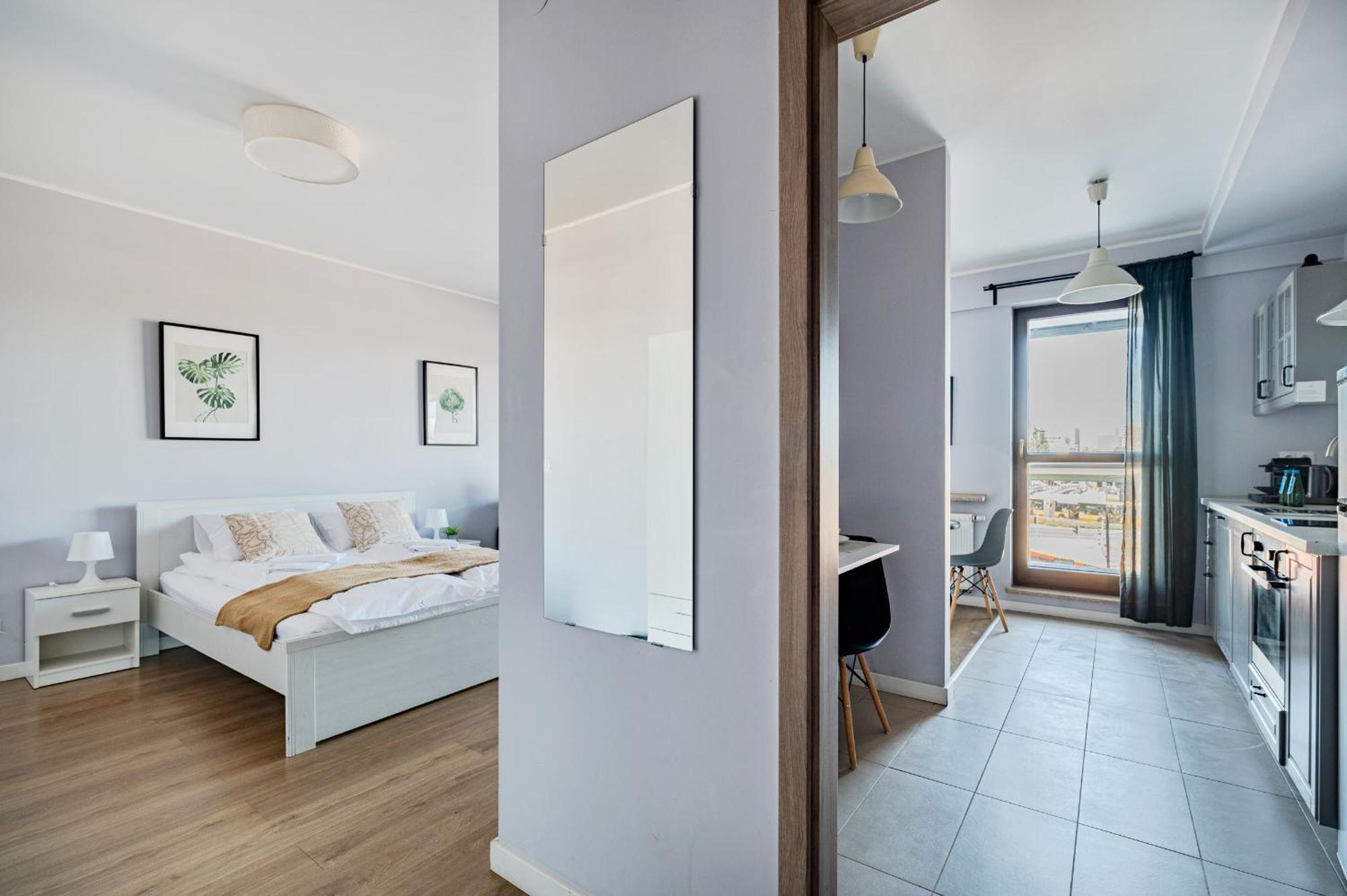 West Station By Arrenda Apartamento