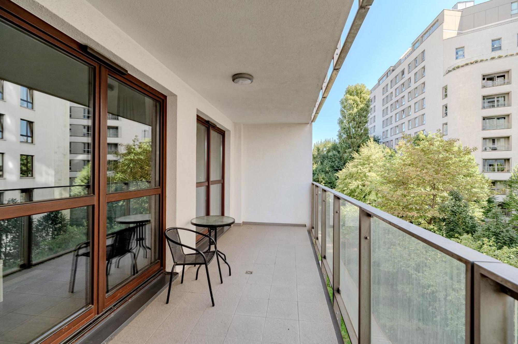 West Station By Arrenda Apartamento *